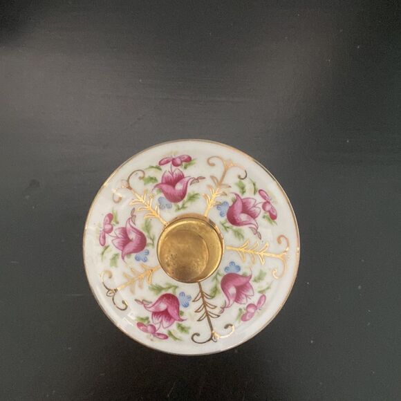 Vintage Perfume Atomizer with Floral Design - Picture 3 of 8